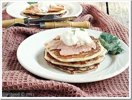 blini with smoked salmon