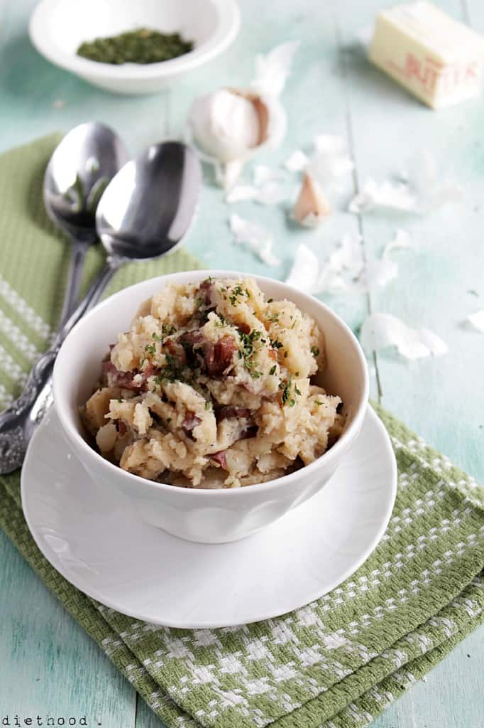 Slow Cooker Country Style Garlic Mashed Potatoes 682x1024 Slow Cooker Country Style Garlic Mashed Potatoes