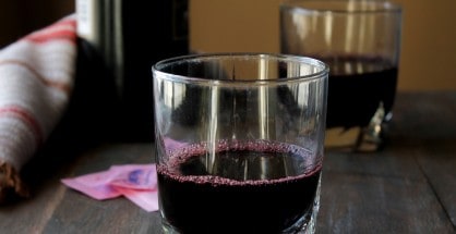 Slow Cooker Mulled Wine - Low Sugar | www.diethood.com | #mulledwine #recipe #sweetnlow #alcohol
