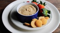 Peanut Butter and Banana Dip | www.diethood.com | Creamy peanut butter and banana make a deliciously sweet dip | #peanut butter #fruit #recipe #appetizer