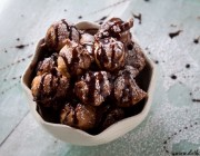 Yogurt Doughnut Holes | www.diethood.com | #recipe #doughnuts #donuts #yogurt #chocolate