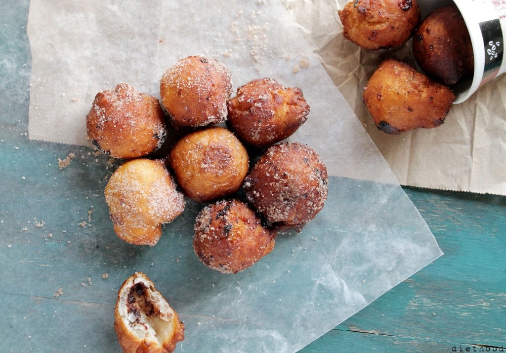 Canned Biscuits Jelly Donut Holes @diethood #doughnuts #recipe #breakfast #chocolate