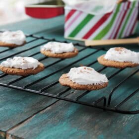 Ginger Snap Cookies with Cream Cheese Frosting @diethood | www.diethood.com | #cookies #christmas #holidays #gingersnaps