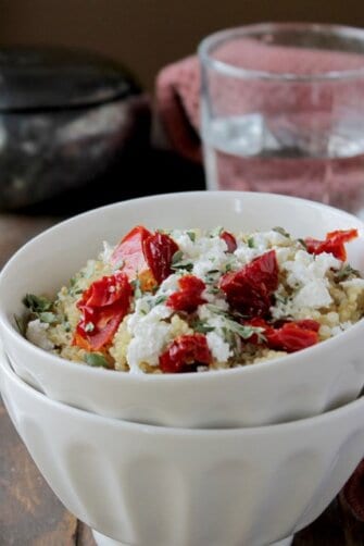 Quinoa with Sun Dried Tomatoes and Feta | www.diethood.com | #quinoarecipes #sundriedtomatoes #feta #quinoa