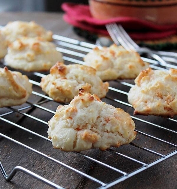 Garlic Cheddar Drop Biscuits from www.diethood.com | #recipe #biscuits