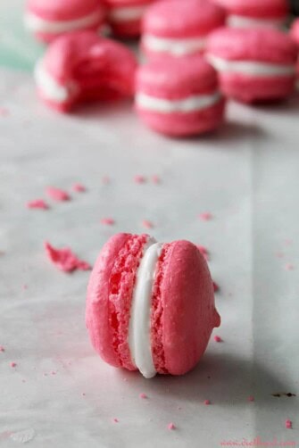 French Macarons with Marshmallow Frosting | Diethood