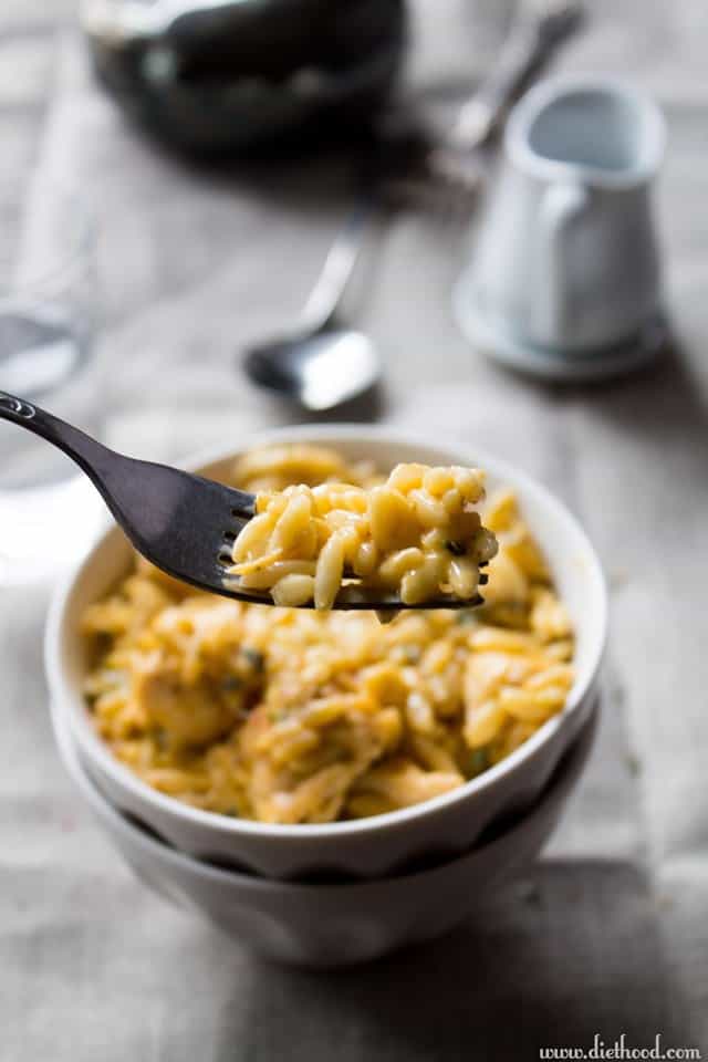 Cheesy Chicken Orzo | www.diethood.com | A tasty dish made with chicken, cheddar cheese and orzo | #recipe #dinner #side #chicken #cheese