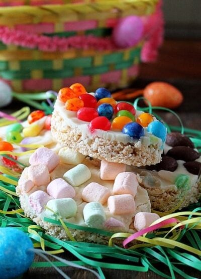Easter Rice Crispy Treats | www.diethood.com | Easter egg-shaped Rice Cirspy Treats topped with melted white chocolate and a variety of jelly beans, marshmallows, and milk chocolates | #recipe #easter #ricekrispiestreats #foodfun