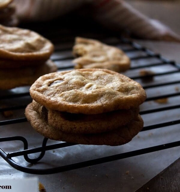 Chocolate Cloud Cookies | www.diethood.com | A sweet, crispy cookie studded with chocolate chips and almonds. | #recipe #cookies #chocolatechipcookies #dessert