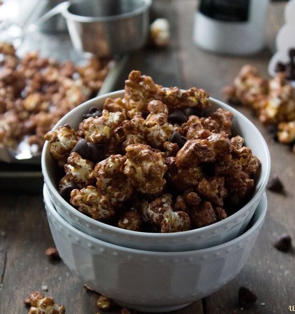 Salted Chocolate Caramel Popcorn | www.diethood.com | #popcorn #recipe #caramel #chocolate