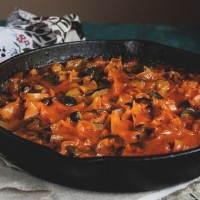Skillet Vegetable Lasagna | www.diethood.com | #recipe #dinner #lasagna #vegetarian