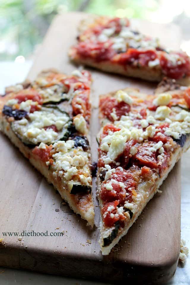 Zucchini Goat Cheese Pizza | www.diethood.com | #pizza #recipe #zucchini