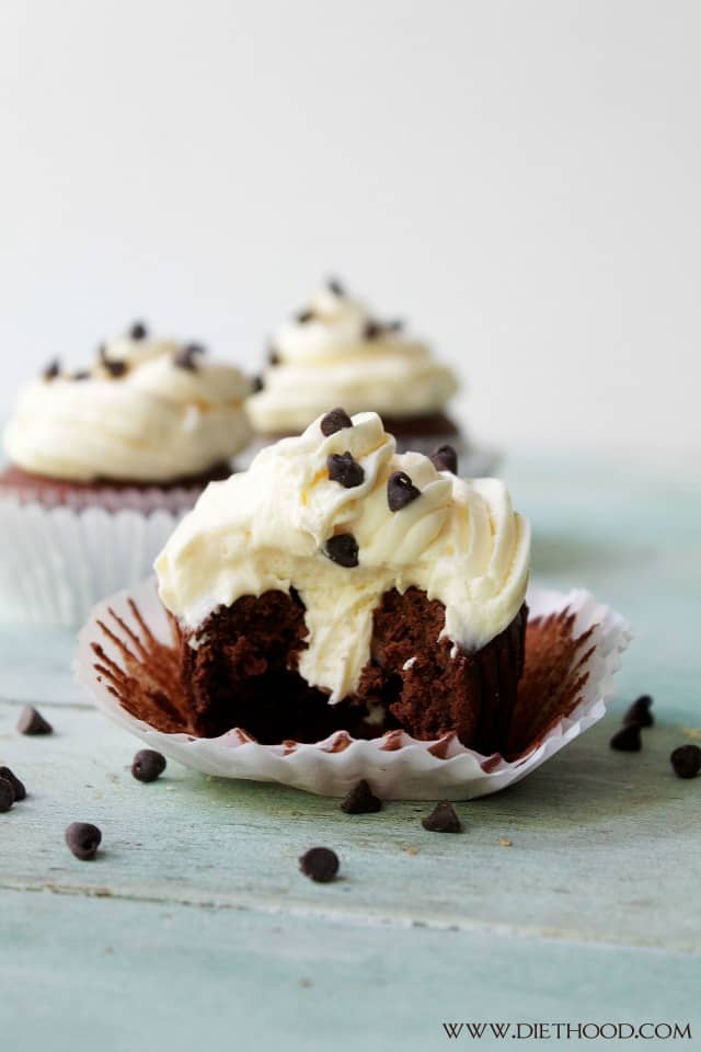 Chocolate Cinnamon Cheesecake Cupcakes | www.diethood.com | Delicious, homemade chocolate cupcakes filled and topped with an incredible cinnamon cheesecake frosting! | #recipe #cupcakes #chocolate