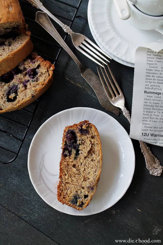 Banana Blueberries Bread | www.diethood.com | Blueberry Banana Bread is the perfect breakfast snack to serve with your morning coffee or tea. | #recipe #bananabread 