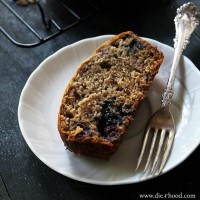 Banana Blueberries Bread | www.diethood.com | Blueberry Banana Bread is the perfect breakfast snack to serve with your morning coffee or tea. | #recipe #bananabread