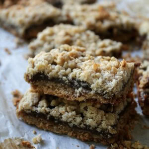 Granola Bars with Fig Jam