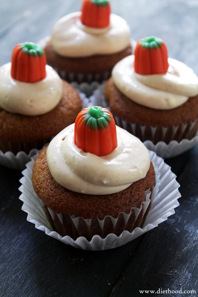 Sweet and moist Pumpkin Cupcakes with Maple Cream Cheese Frosting 