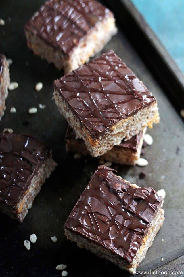 Cheez-It Rolo Rice Krispies Treats | www.diethood.com | #chocolate #recipe