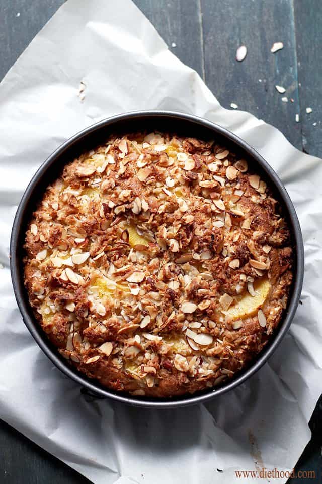 Orange and Almond Coffee Cake | www.diethood.com