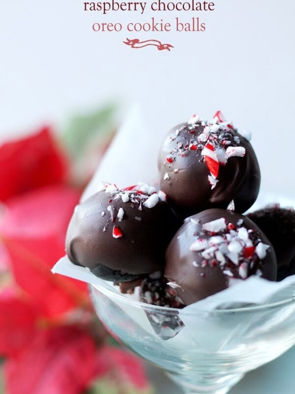 Peppermint Raspberry Chocolate Oreo Cookie Balls | www.diethood.com