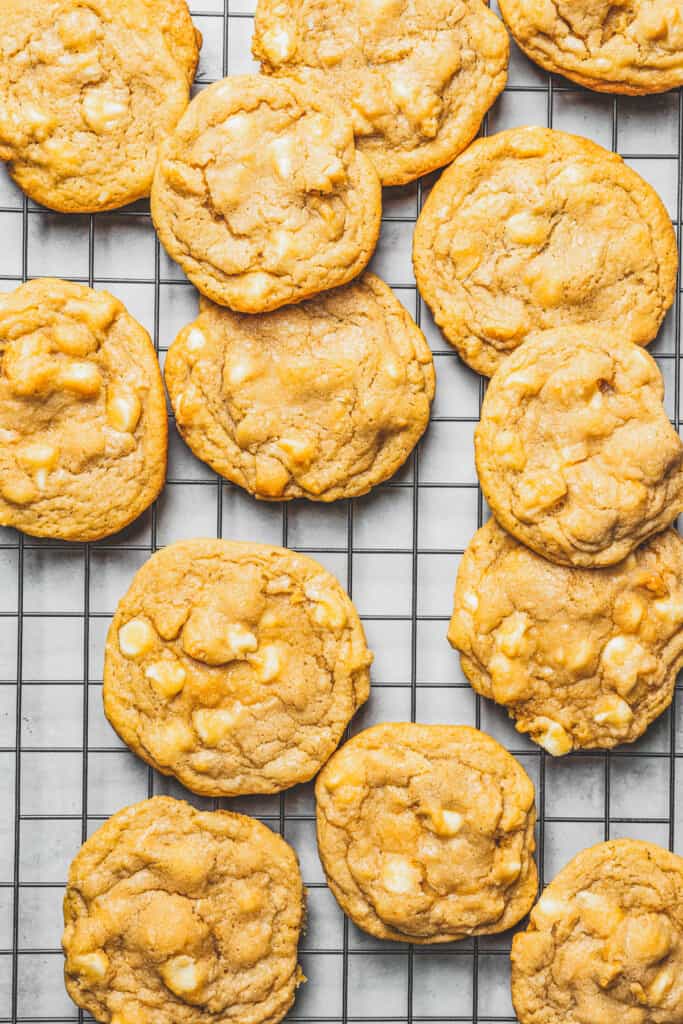 White Chocolate Chip Cookies Recipe | DIethood