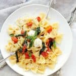 Picture of a bowl of Caprese Pasta
