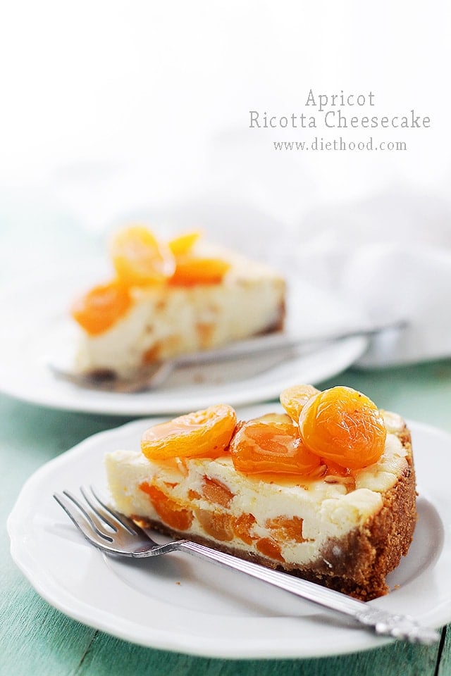 Apricot Ricotta Cheesecake | www.diethood.com |This light and fluffy Ricotta Cheesecake is sweetened with honey and packed with delicious chunks of apricots. | #recipe #cheesecake #nationalcheesecakeday