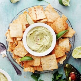Feta Cheese and Avocado Hummus Dip | www.diethood.com | Chickpeas blended with feta cheese and avocado. | #recipe #hummus #appetizers #avocado