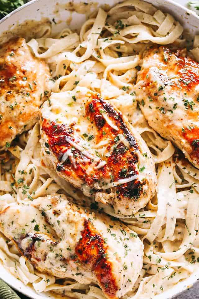 Skinny Chicken Fettuccine with Alfredo Sauce Recipe | Diethood