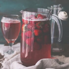 Homemade Strawberry Juice | Made with only 3 ingredients, including fresh strawberries, this is the most delicious and most flavorful juice you will ever have! | #recipes #strawberries