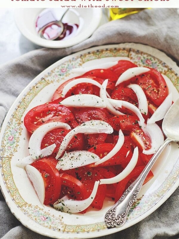 Tomato Salad with Sweet Onions | www.diethood.com | Delicious, cool and refreshing summer salad that goes great with grilled meat. | #recipe #salad #tomatoes