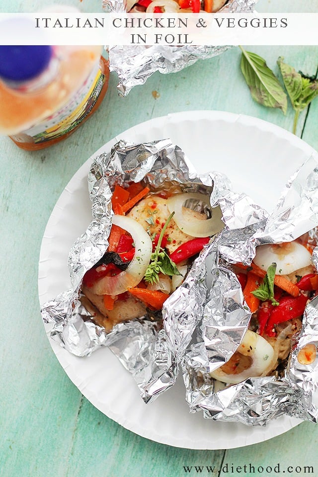 Italian Chicken and Vegetables In Foil | www.diethood.com | Flavorful, incredibly moist chicken baked in foil with peppers, onion, garlic, fresh herbs and Italian Dressing.