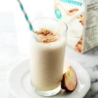 Apple Pie Smoothie | www.diethood.com | The taste of apple pie in a delicious and healthy Smoothie.