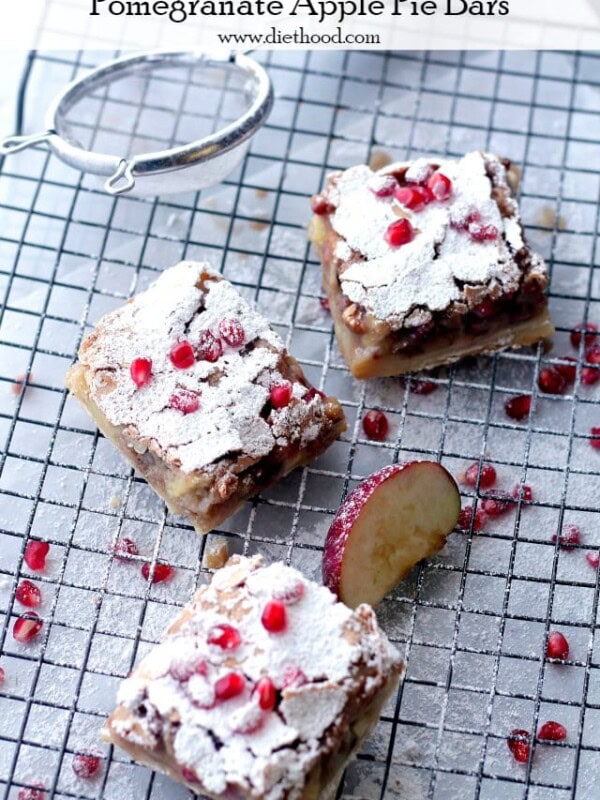 Pomegranate Apple Pie Bars | www.diethood.com | Mixture of apples and pomegranates nestled between a delicious buttery pie crust and a sweet crunchy topping.