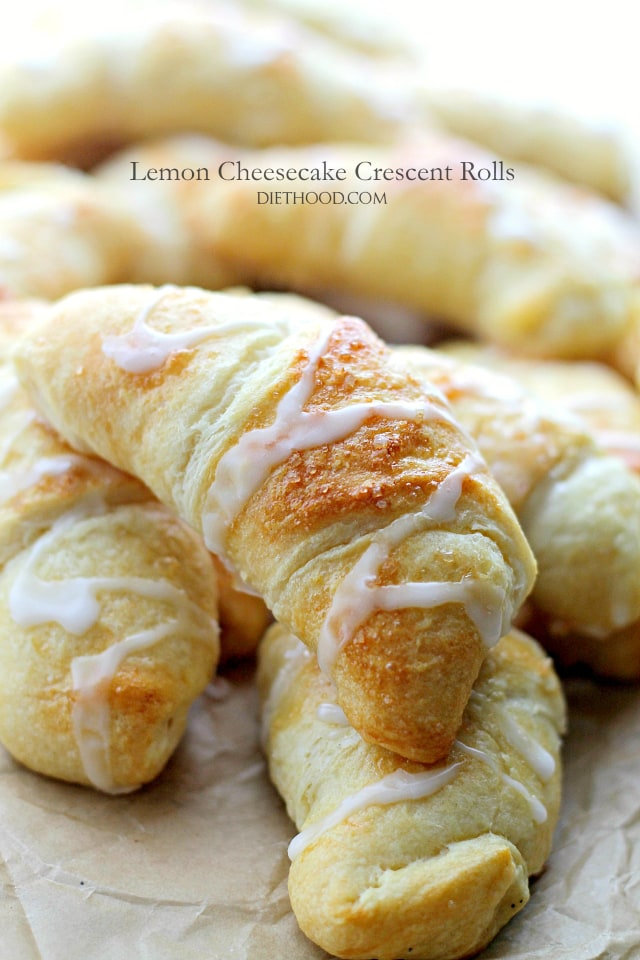 Lemon Cheesecake Crescent Rolls | www.diethood.com | Super easy and incredibly soft Crescent Rolls filled with a sweet and delicious lemon and cream cheese mixture.