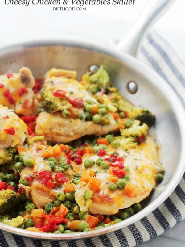 Cheesy Chicken and Vegetables Skillet | www.diethood.com | Loaded with veggies, cheese and tender, juicy chicken, this 30-minute, one-skillet dinner is fast, easy and most of all, delicious! The whole family loves it!