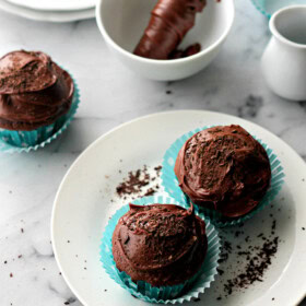 Devil's Food Cupcakes with Chocolate Frosting | www.diethood.com | One-bowl, fluffy and rich chocolate cupcakes made with sour cream and topped with a delicious chocolate frosting.