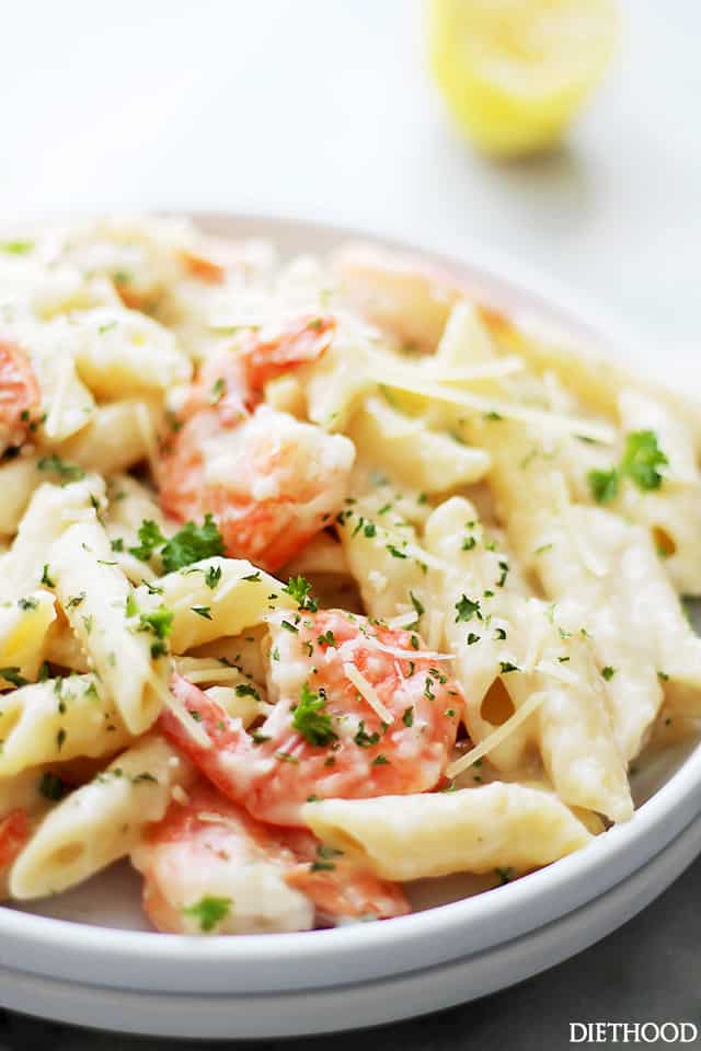 Creamy Lemon-Shrimp Pasta | www.diethood.com | Lemony, creamy, cheesy Shrimp and Pasta dinner that's ready in 30 minutes, from start to finish!