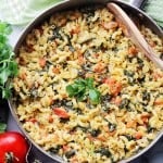 One Pot Spinach & Feta Macaroni and Cheese - Stove top, one pot Mac 'n Cheese covered in a creamy feta cheese sauce, tomatoes and fresh spinach. Dinner will be ready in 30 minutes! Get the recipe on diethood.com
