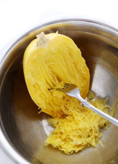 How to Cook Spaghetti Squash in the Microwave | www.diethood.com | A faster, mess-free method to cook spaghetti squash!