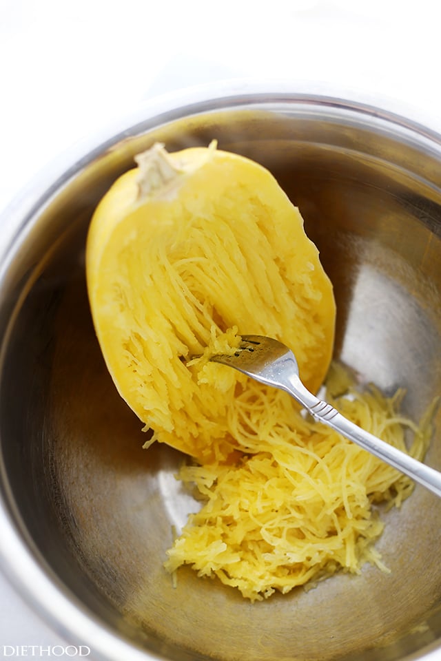 How to Cook Spaghetti Squash in the Microwave | www.diethood.com | A faster, mess-free method to cook spaghetti squash!