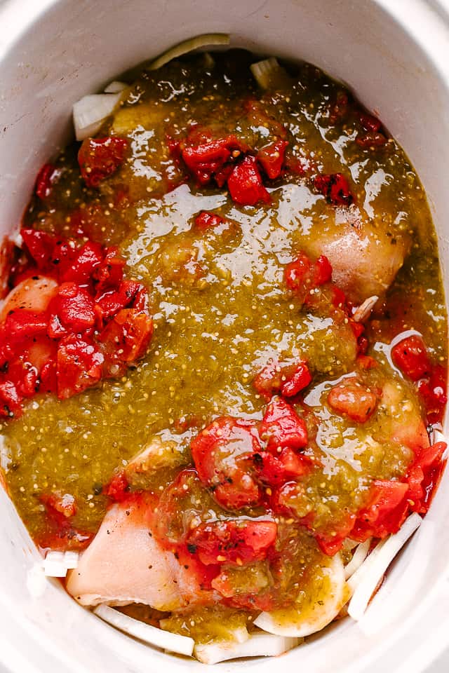 https://diethood.com/wp-content/uploads/2015/10/Crock-Pot-Salsa-Verde-Chicken-2.jpg