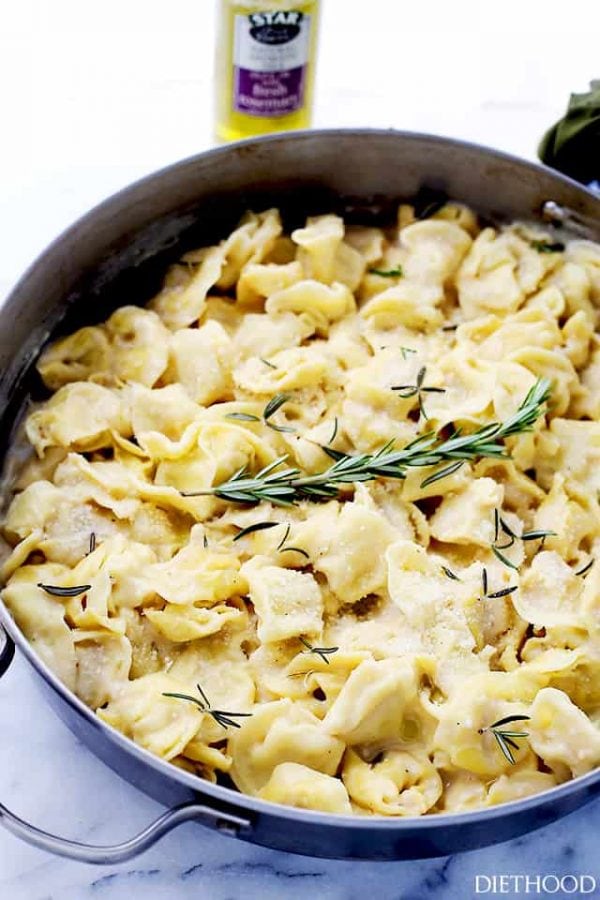 Creamy Rosemary Garlic Tortellini Alfredo Recipe | Diethood