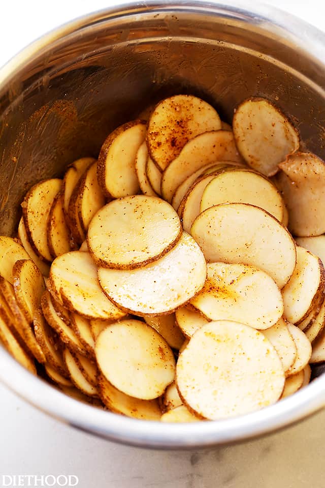 Chili Lime Baked Potato Chips Recipe - Simple to make, delicious and homemade baked potato chips flavored with fresh lime juice and chili powder.