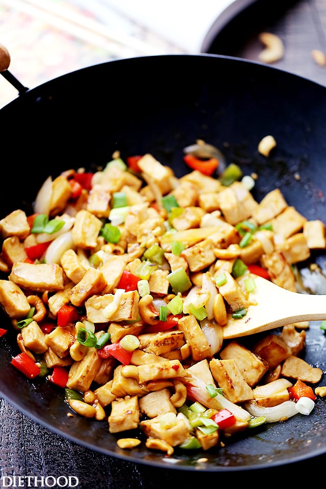 30-Minute Skinny Cashew Chicken - Delicious, lightened-up cashew chicken ready in just 30 minutes! And it's soooo much better than take-out!