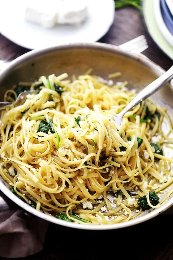 15-Minute Fettuccine with Spinach and Goat Cheese - Diethood