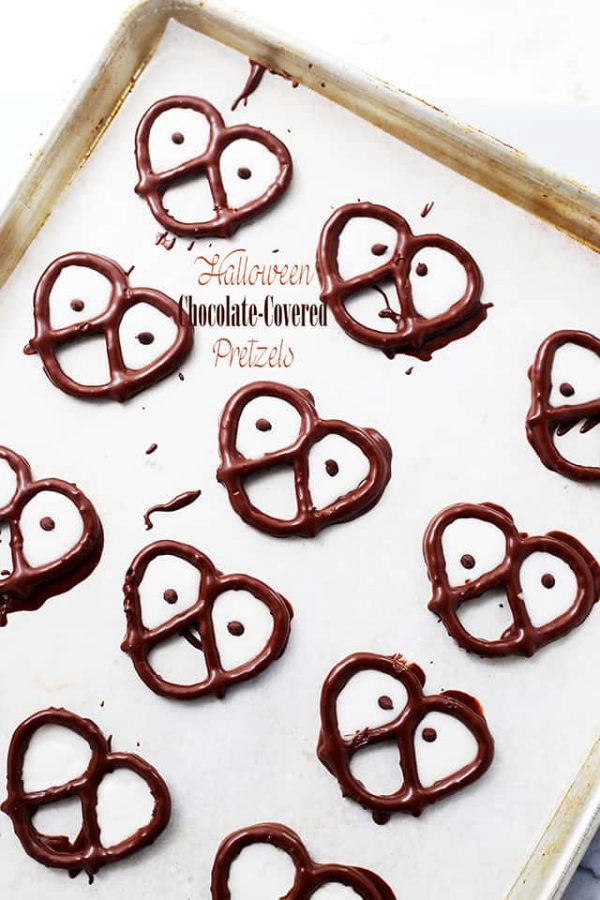 Spooky Halloween Chocolate Covered Pretzels | Diethood
