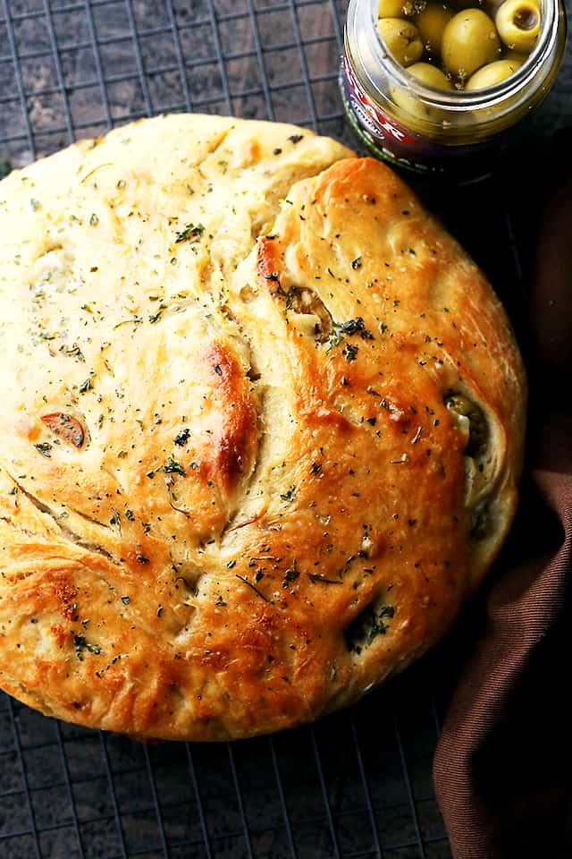 No Knead Skillet Olive Bread - Very easy to make, no-knead, crusty and delicious bread packed with marinated olives and garlic.