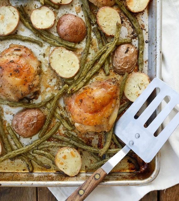 Sheet pan Chicken thighs with green beans and potatoes