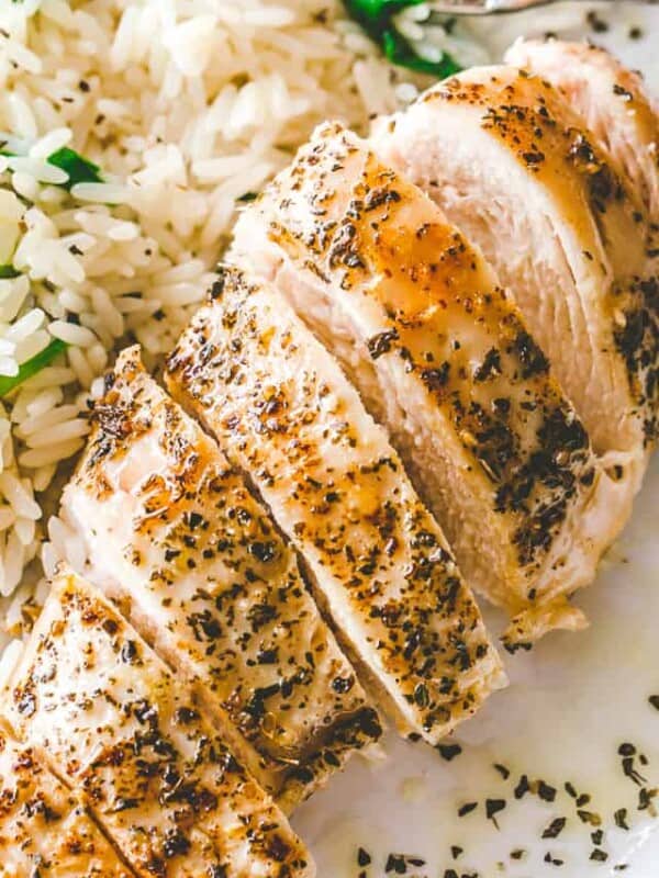 Easy Baked Chicken Breasts Recipe - Tender and juicy, perfectly baked chicken breasts! The one and ONLY method and recipe you will need for baked chicken.